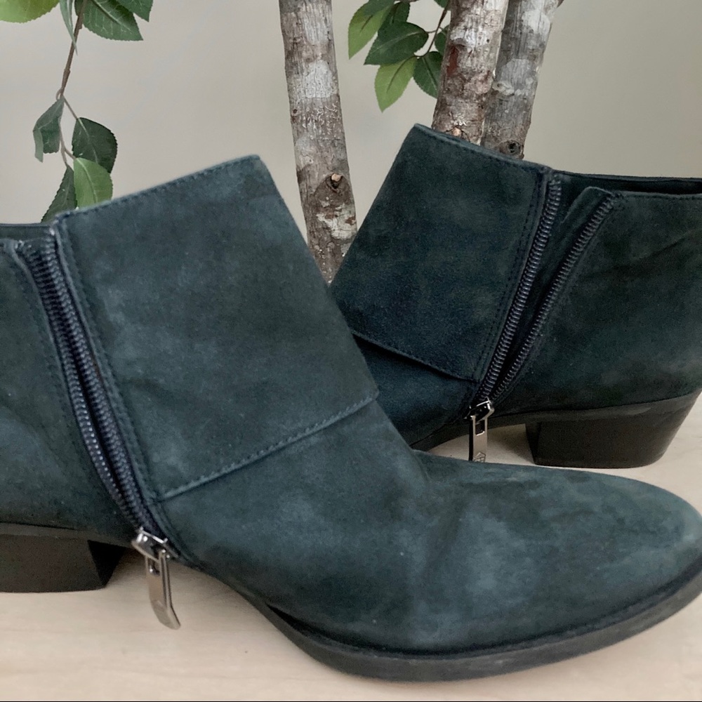 Vince Camuto Slate Blue Suede Booties, Size 8 - Picture 9 of 13